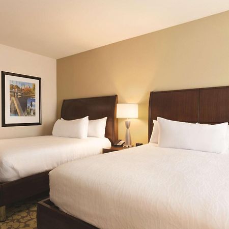 Hilton Garden Inn Boston Logan Airport מראה חיצוני תמונה