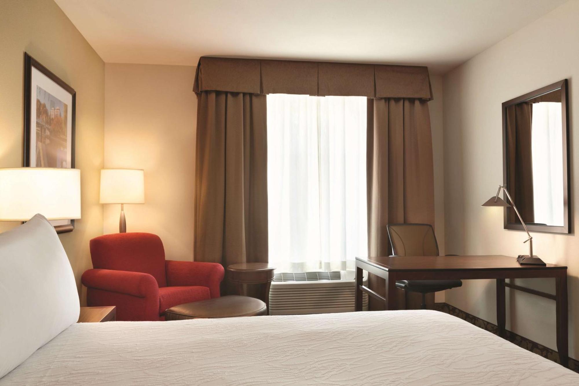 Hilton Garden Inn Boston Logan Airport מראה חיצוני תמונה
