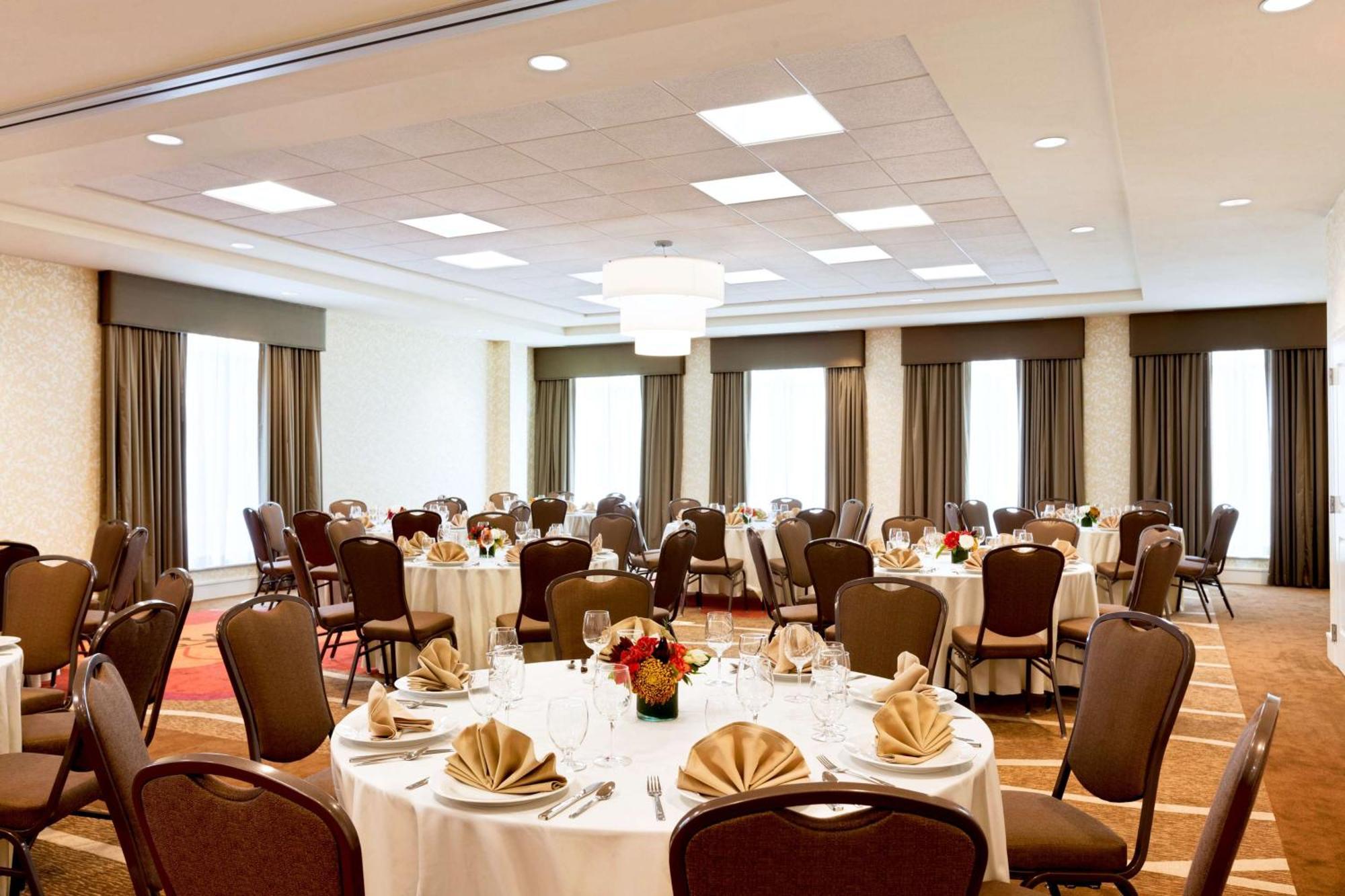 Hilton Garden Inn Boston Logan Airport מראה חיצוני תמונה