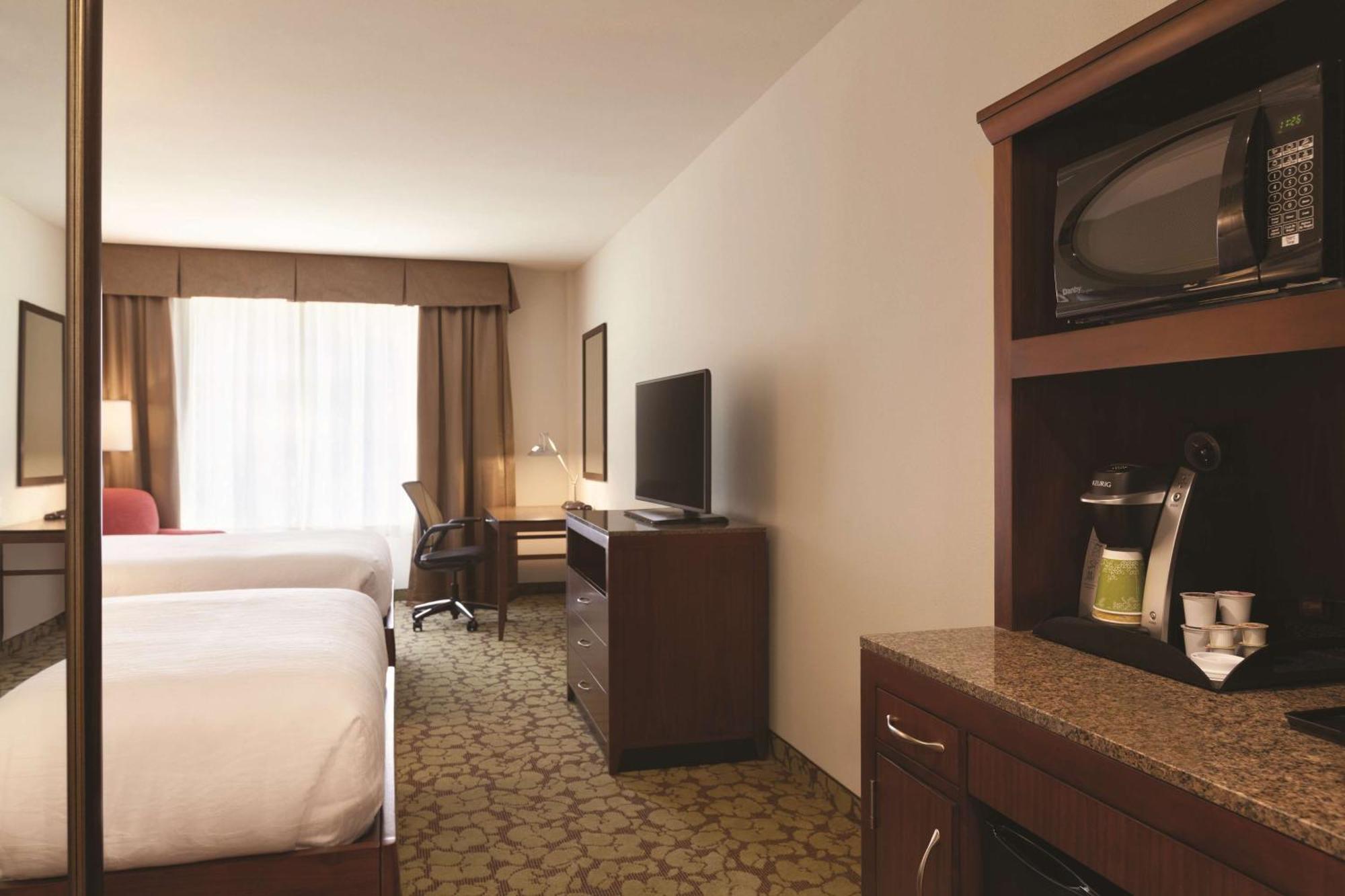 Hilton Garden Inn Boston Logan Airport מראה חיצוני תמונה