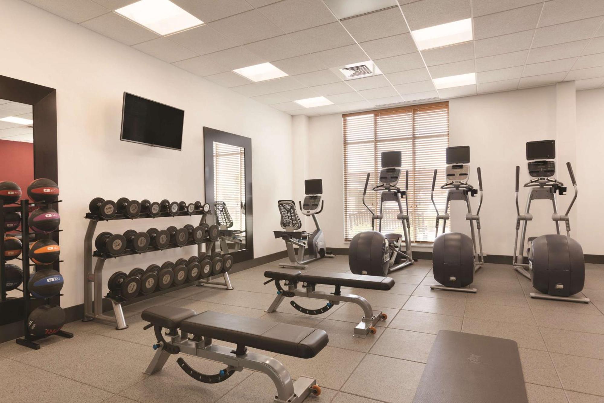 Hilton Garden Inn Boston Logan Airport מראה חיצוני תמונה